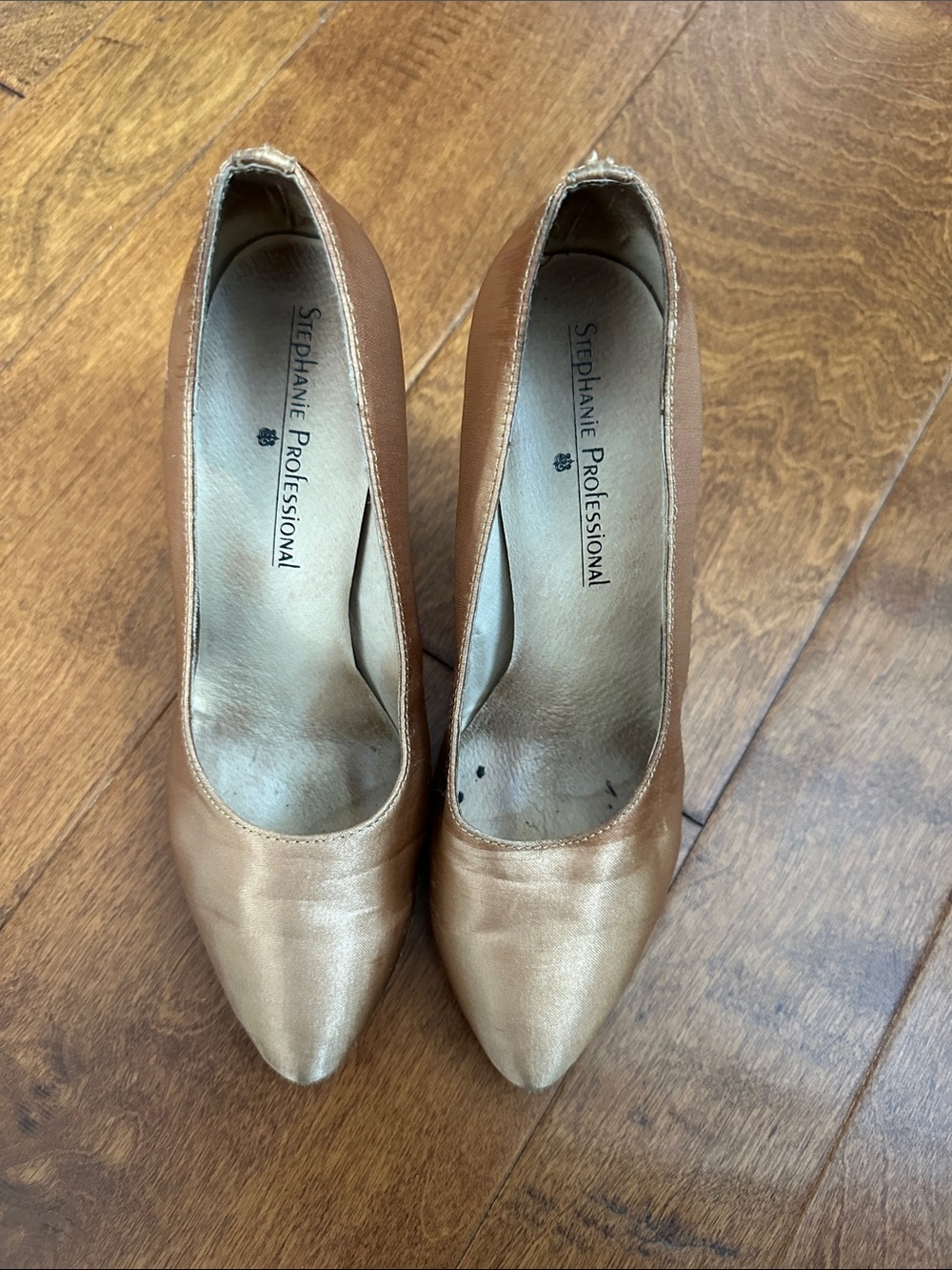 Stephanie Professional Women's Tan Pointed-Toe Heels